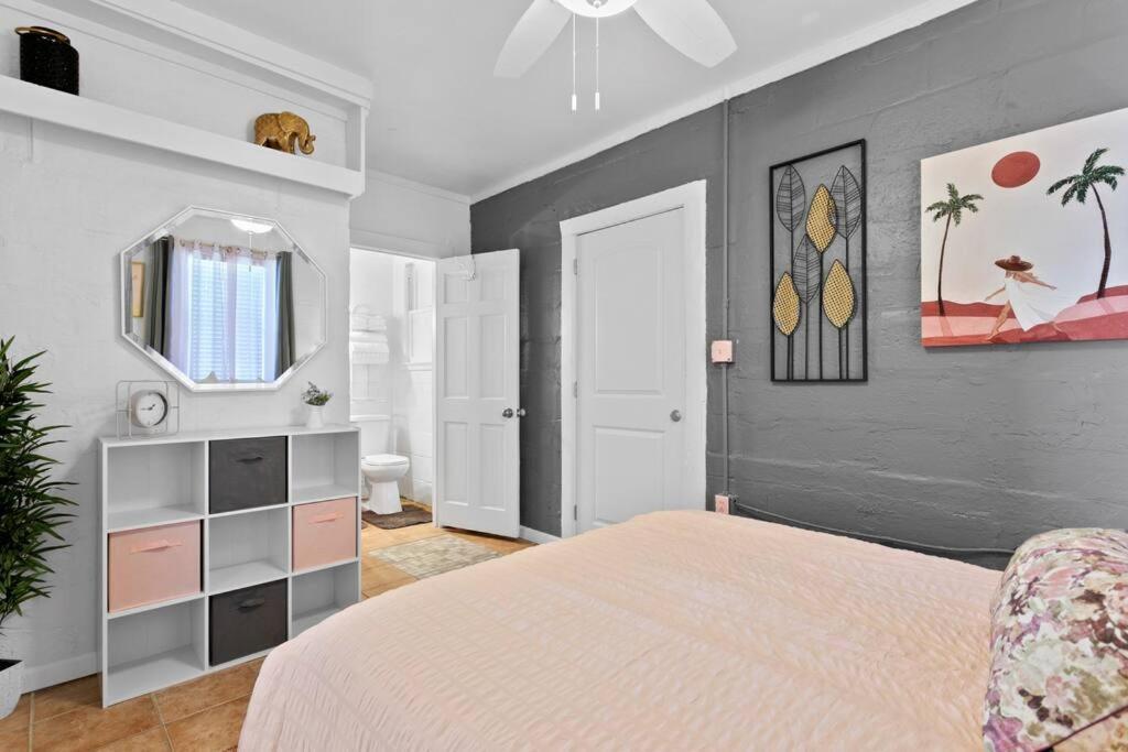 The Pink Oasis Waterfront 1 Bed Apt Διαμέρισμα Τάμπα Εξωτερικό φωτογραφία